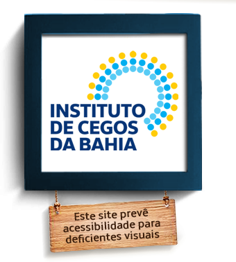 Desenho de uma moldura azul com uma placa de madeira pendurada escrito: este site prevê acessibilidade para deficientes visuais, no centro está escrito com letras azuis : Instituto de Cegos da Bahia, 85 anos.